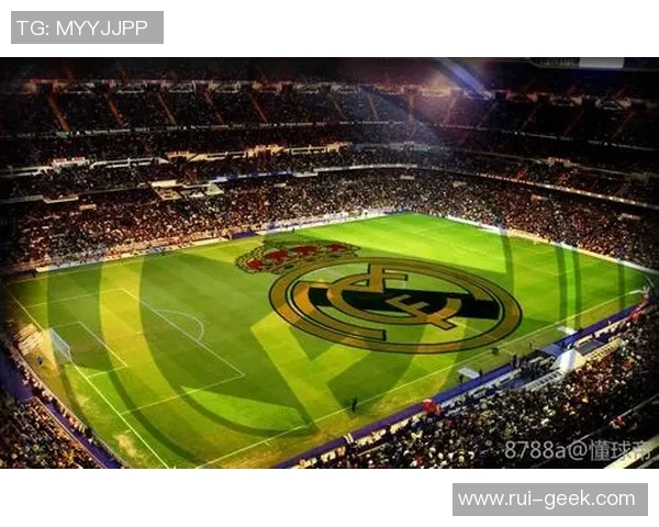 全球足球巨星足迹：球场分布与传奇足坛生涯轨迹揭秘